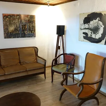 אכסניה The Old Olive Mill House *