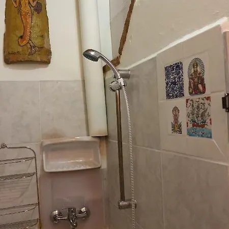 The Old Olive Mill House אכסניה Aegae