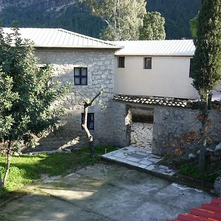 The Old Olive Mill House Lodge