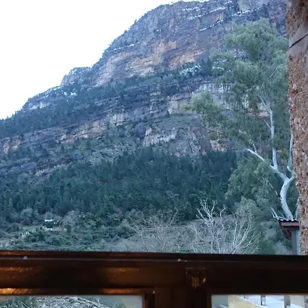 The Old Olive Mill House بيت خشبي *