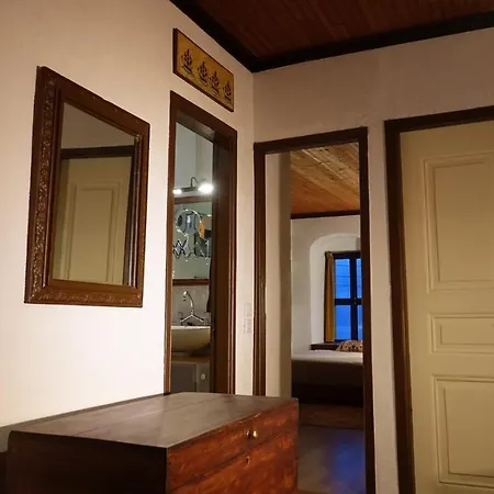 بيت خشبي The Old Olive Mill House